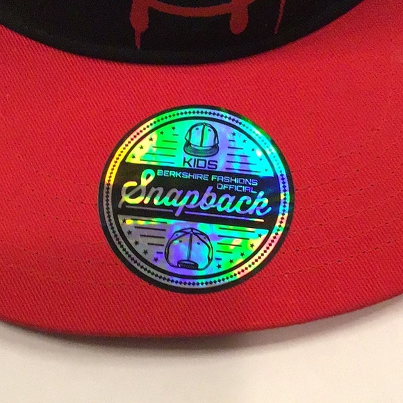 Spiderman hat - Picture 2 of 3